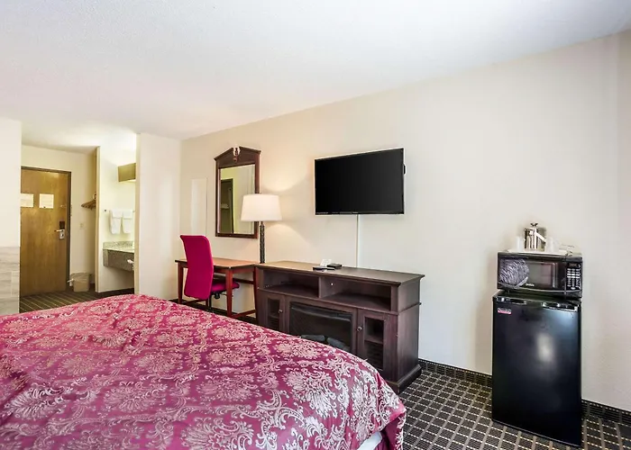 Rodeway Inn Cedar Rapids Westdale