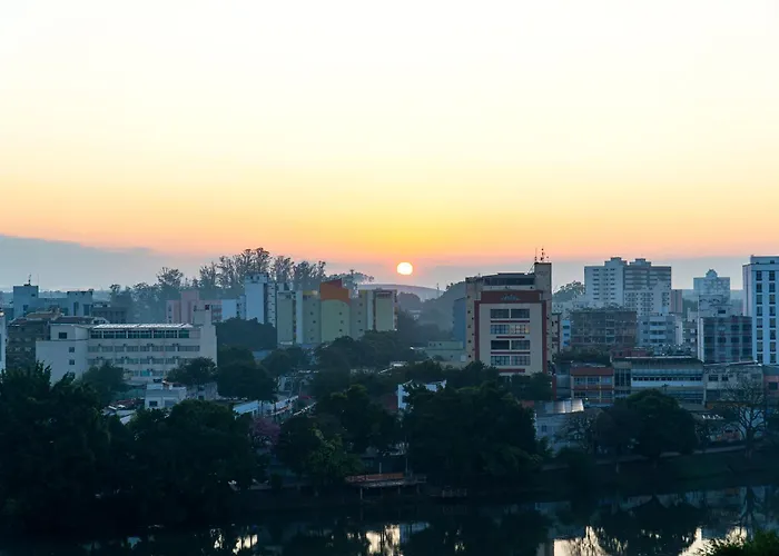 Hotéis centrais de Resende 