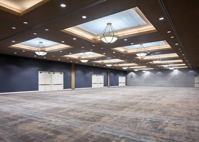 Macon Marriott City Center
