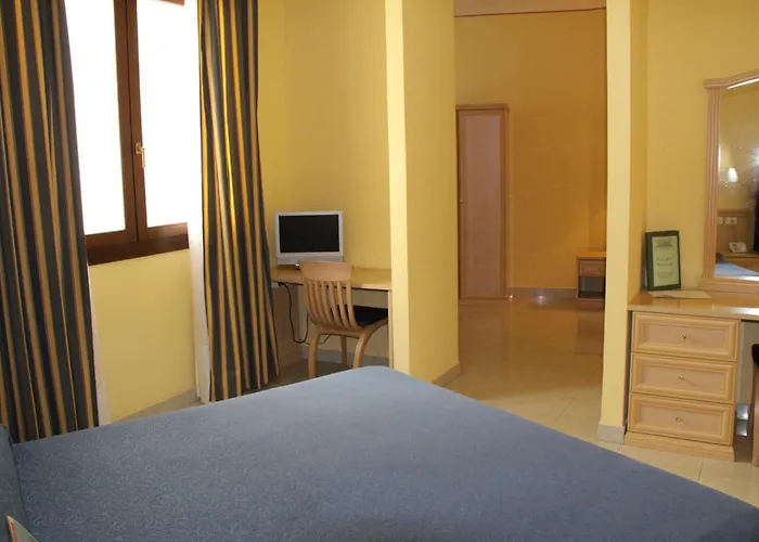 Yacht Marina Hotel Pantelleria