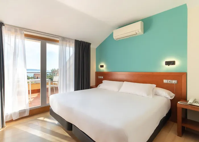 Hotel Playa Langosteira by Adeloló Finisterre
