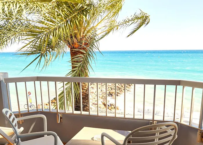 Hôtel Le Dauphin Menton