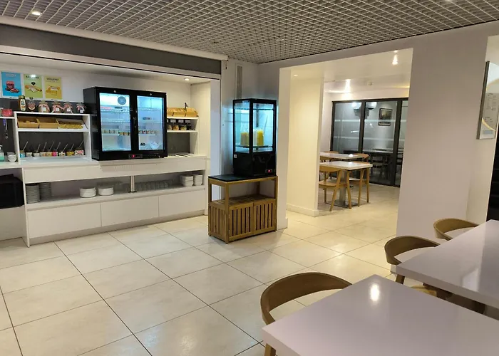Brit Hotel Porte d'Espagne Perpignan