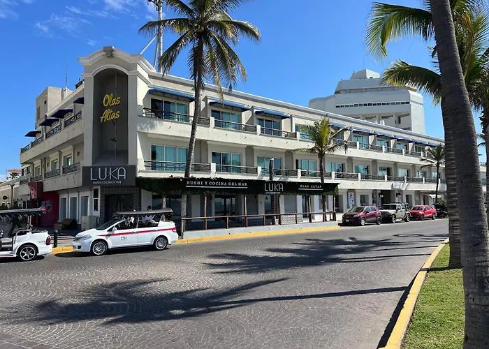 Hotel La Siesta Malecon Mazatlan