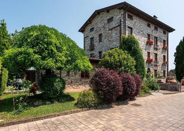 Castello Dei Templari Bed and Breakfast Lucca
