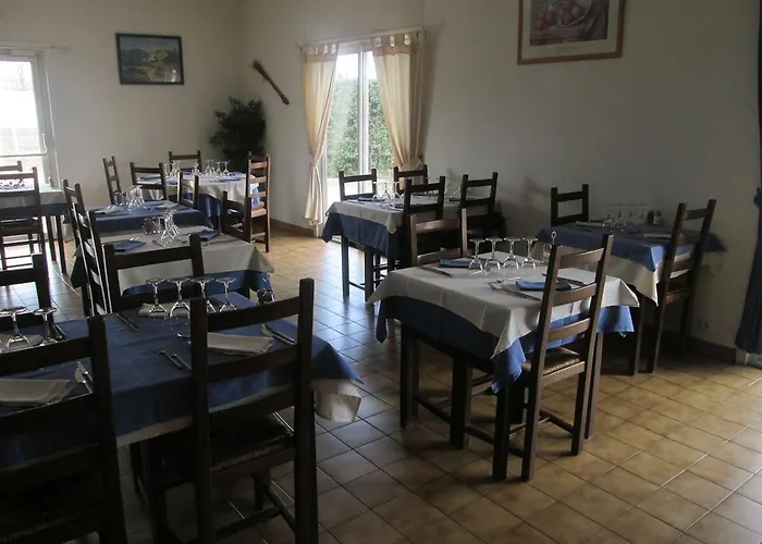 Hotel Du Soleil Bleu Istres
