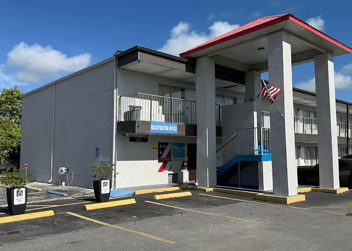 Motel 6 Englewood, Fl
