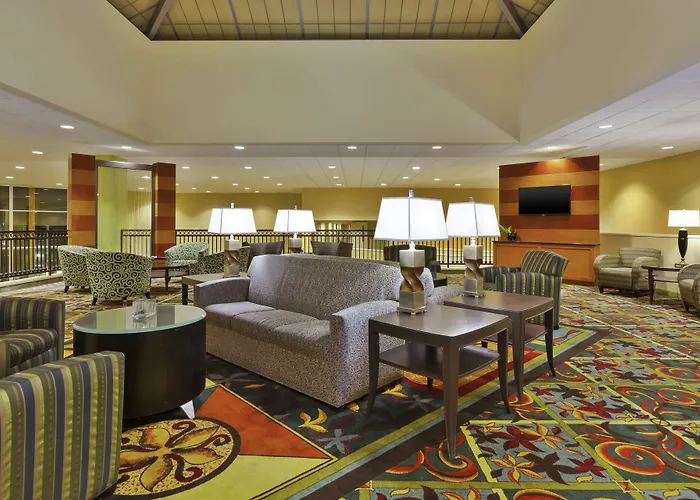 Doubletree By Hilton Holland Hotel