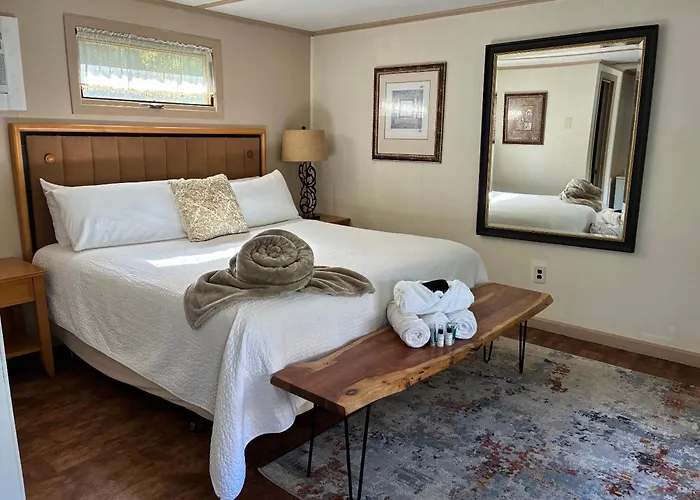 Starlight Lodge At Rockport Harbor