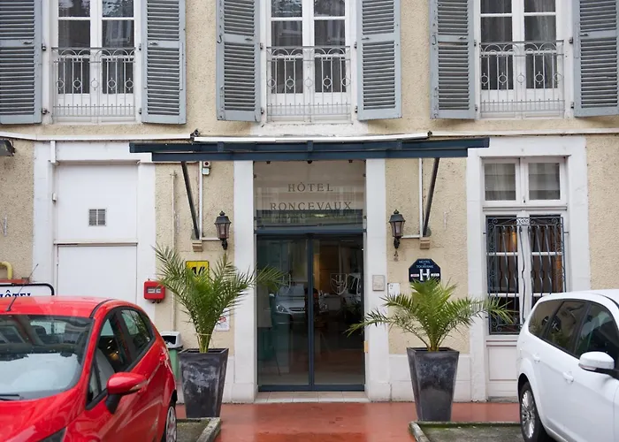 Hôtel Le Roncevaux Pau