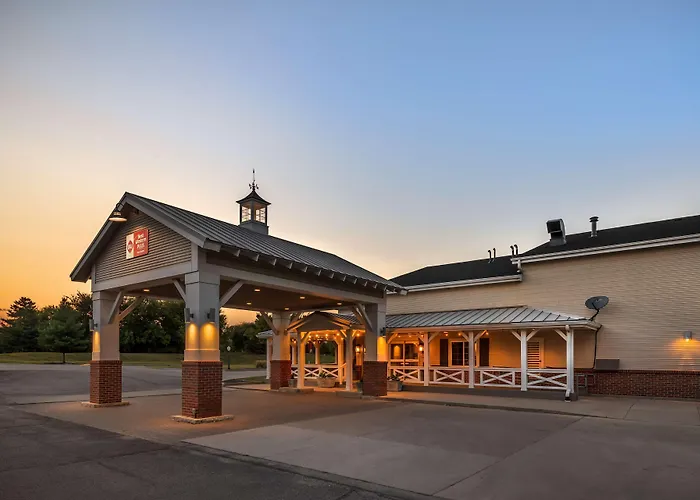 Best Western Plus University Park Inn & Suites