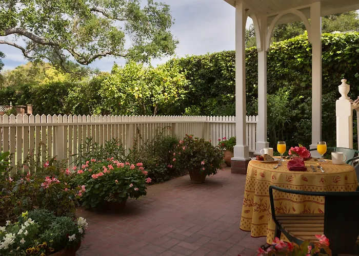 Cheshire Cat Inn & Cottages Santa Barbara