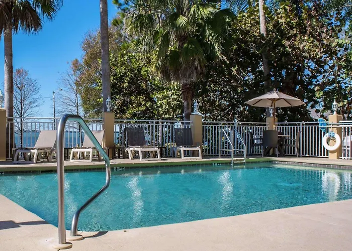 Comfort Suites Clearwater - Dunedin
