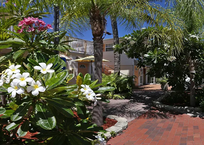Manatee Bay Inn