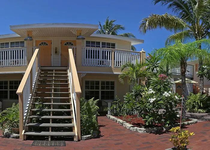 Manatee Bay Inn