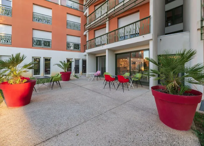 Aparthotel Cerise Valence