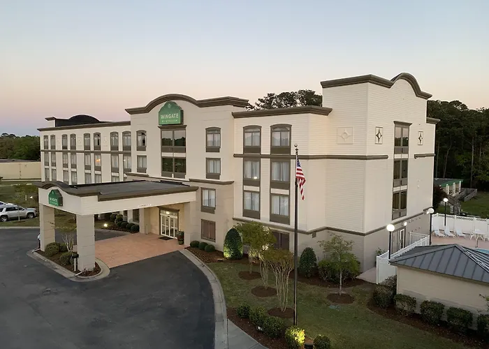 Wingate By Wyndham Southport Hotel