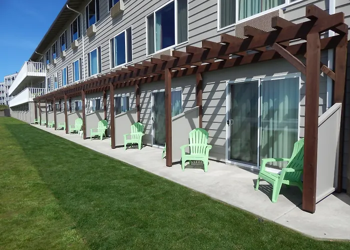 The Coho Oceanfront Lodge
