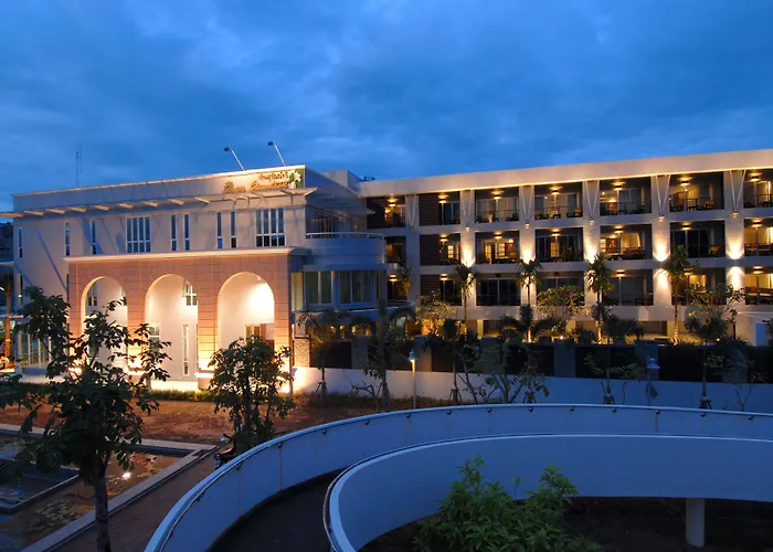 Hotel Baan Suwantawe Phuket
