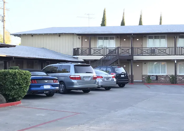 Red Bluff Inn
