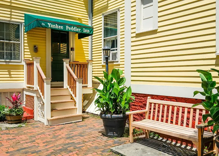 Yankee Peddler Inn