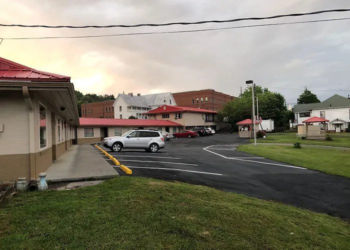 Ellijay Inn - Downtown Ellijay