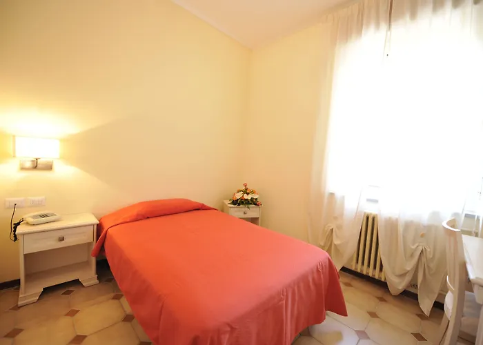Hotel Villa San Giuseppe San Bartolomeo Al Mare