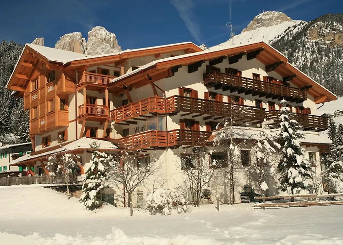 Hotel Salvan Campitello di Fassa