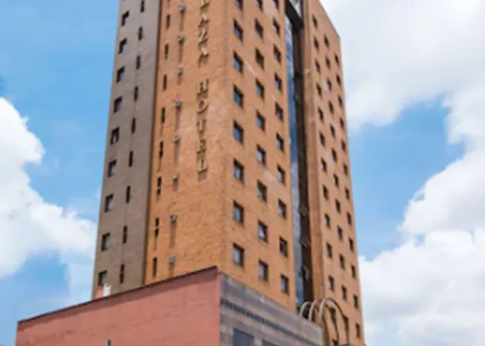 Hotel Carlton Plaza