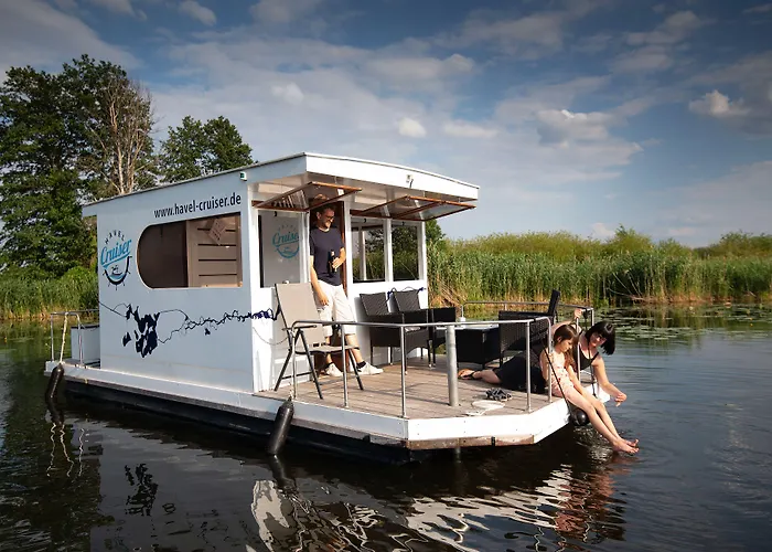 Havel Cruiser - Hausboot-Flöße mit Stil Brandenburg an der Havel