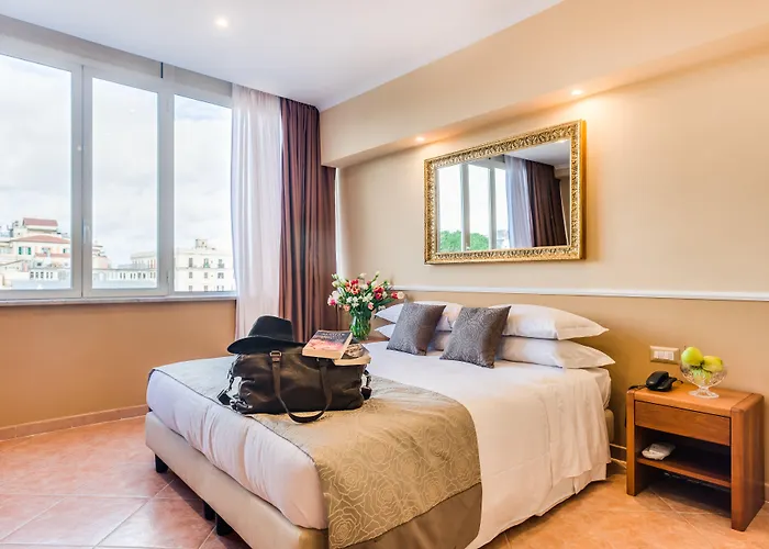 Raeli Hotel Lux