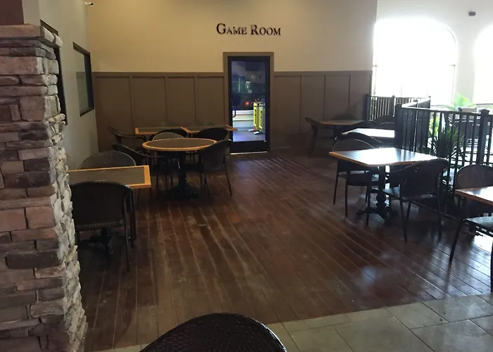 Cascades Mountain Resort, Ascend Hotel Collection Hendersonville