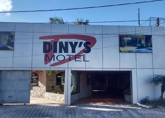 Dinys Motel (Adults Only)