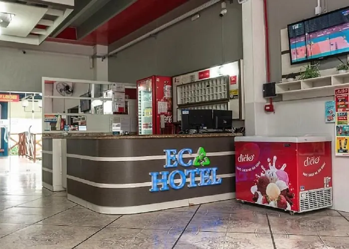 Hotéis centrais de Navegantes 