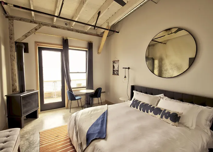 Bowline Hotel Astoria