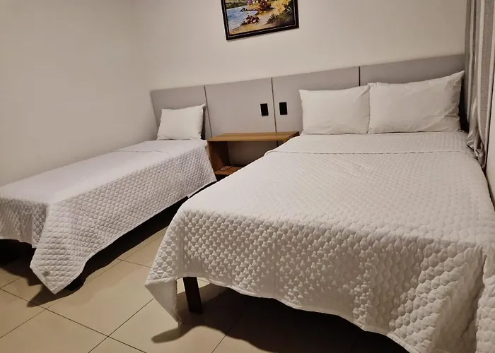 Hotéis centrais de Ji-Paraná 