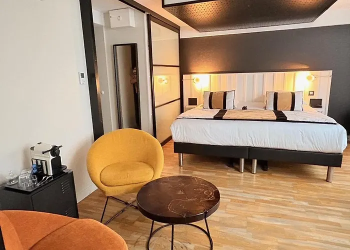 Hotel La Fabrique La Rochelle 