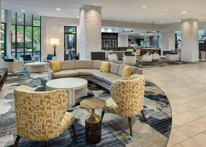 Courtyard By Marriott Little Rock Downtown Hotel