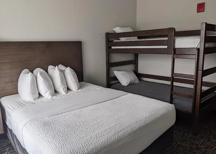 Gundersen Hotel & Suites La Crosse