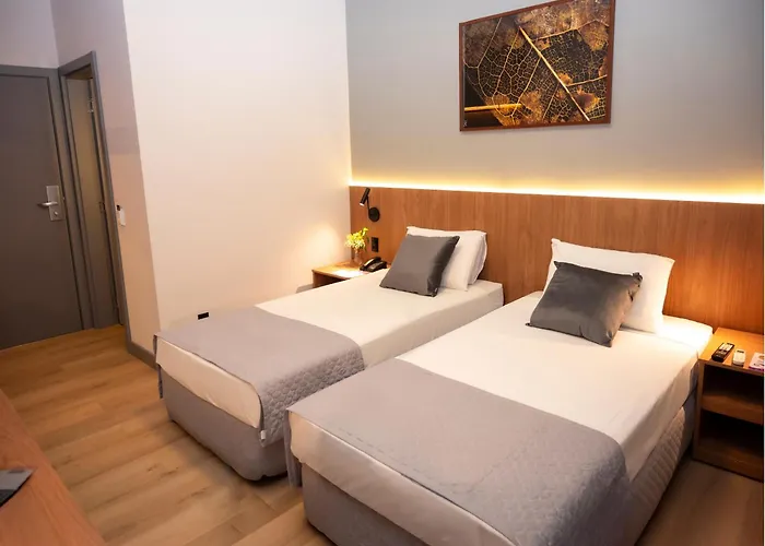 Delcas Hotel