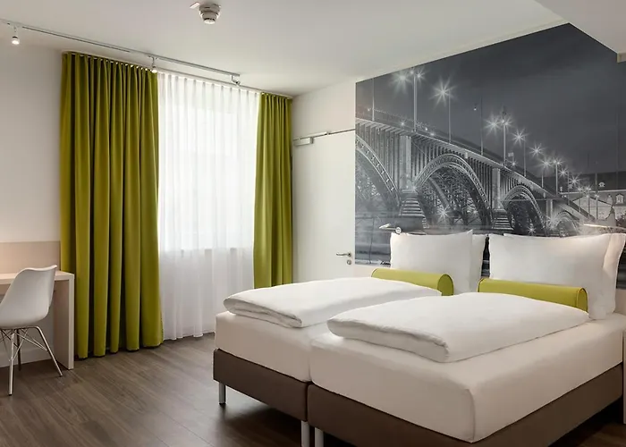 Hotel Super 8 by Wyndham Mainz Zollhafen