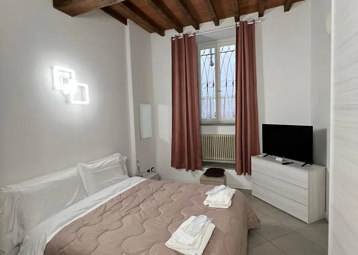 Domus San Martino GuestHouse Piacenza