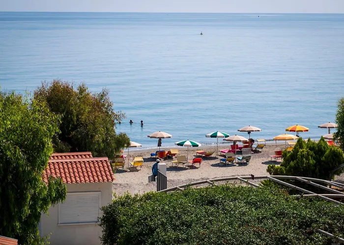 Testa di Monaco - Natural Beach Village Capo dʼOrlando