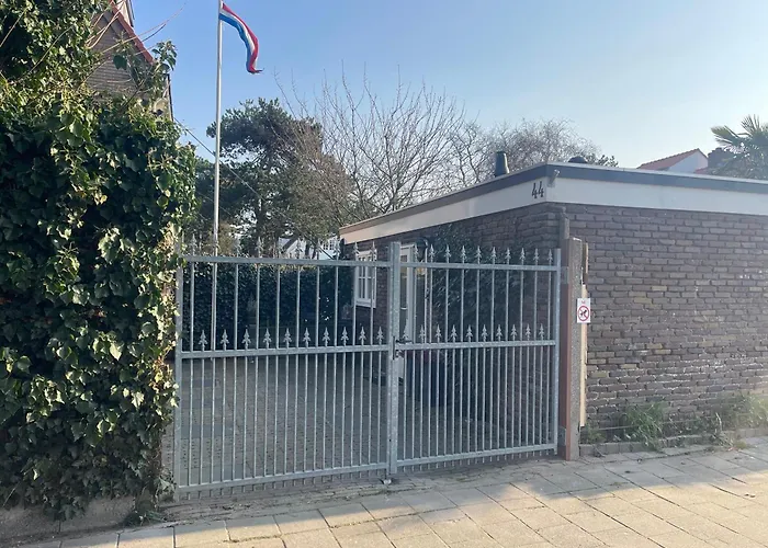 Cottage 44 - Free Parking!