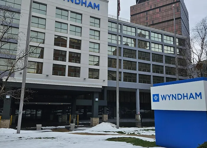 Wyndham Rochester Downtown