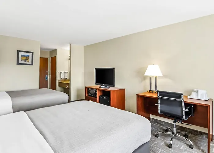 Quality Inn & Suites Vail Valley Eagle