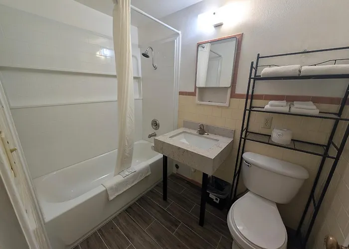 Economy Inn Safford