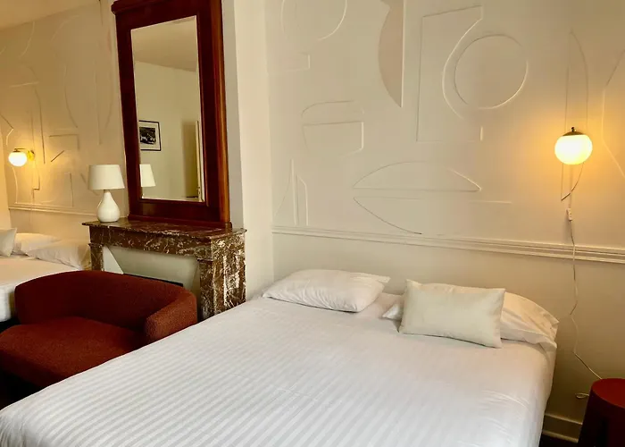 Hotel Val De Loire