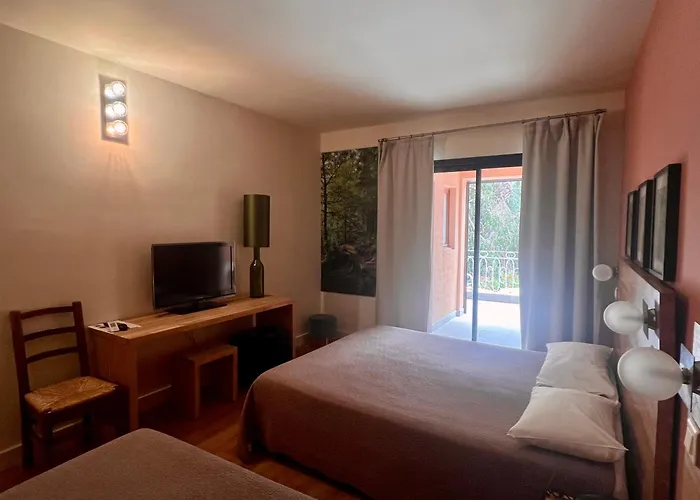 Logis Hotel Le Lonca Porto 