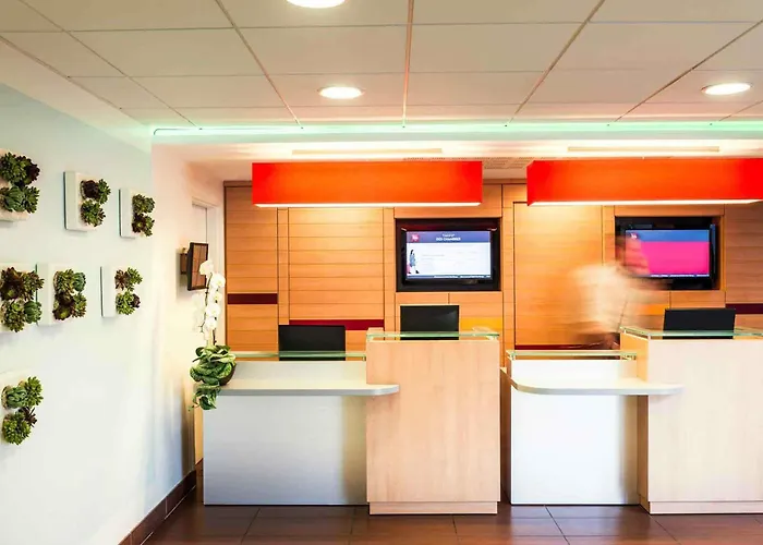 Hotel Ibis Massy
